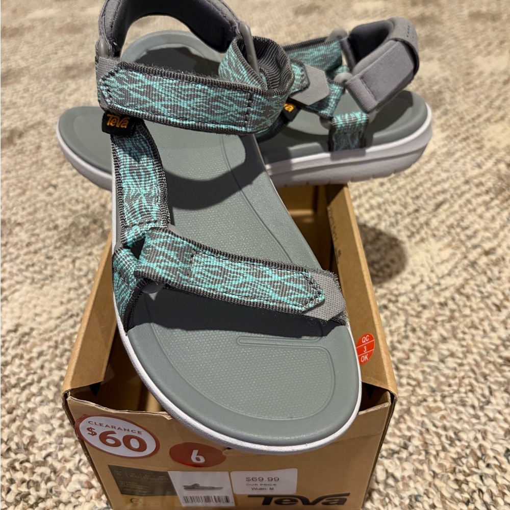 Teva zeena grey sandals